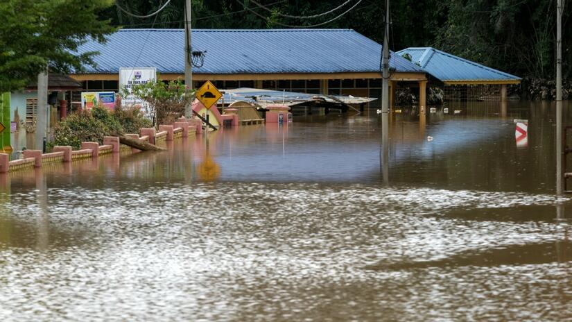 Featured image for “Malaysia Suffers Major Flooding”